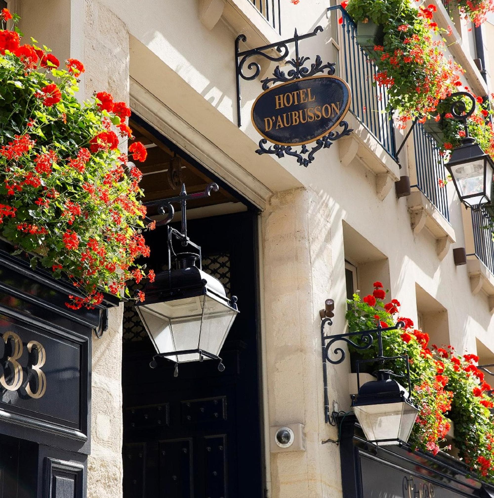 Hôtel D'Aubusson, Paris: building
