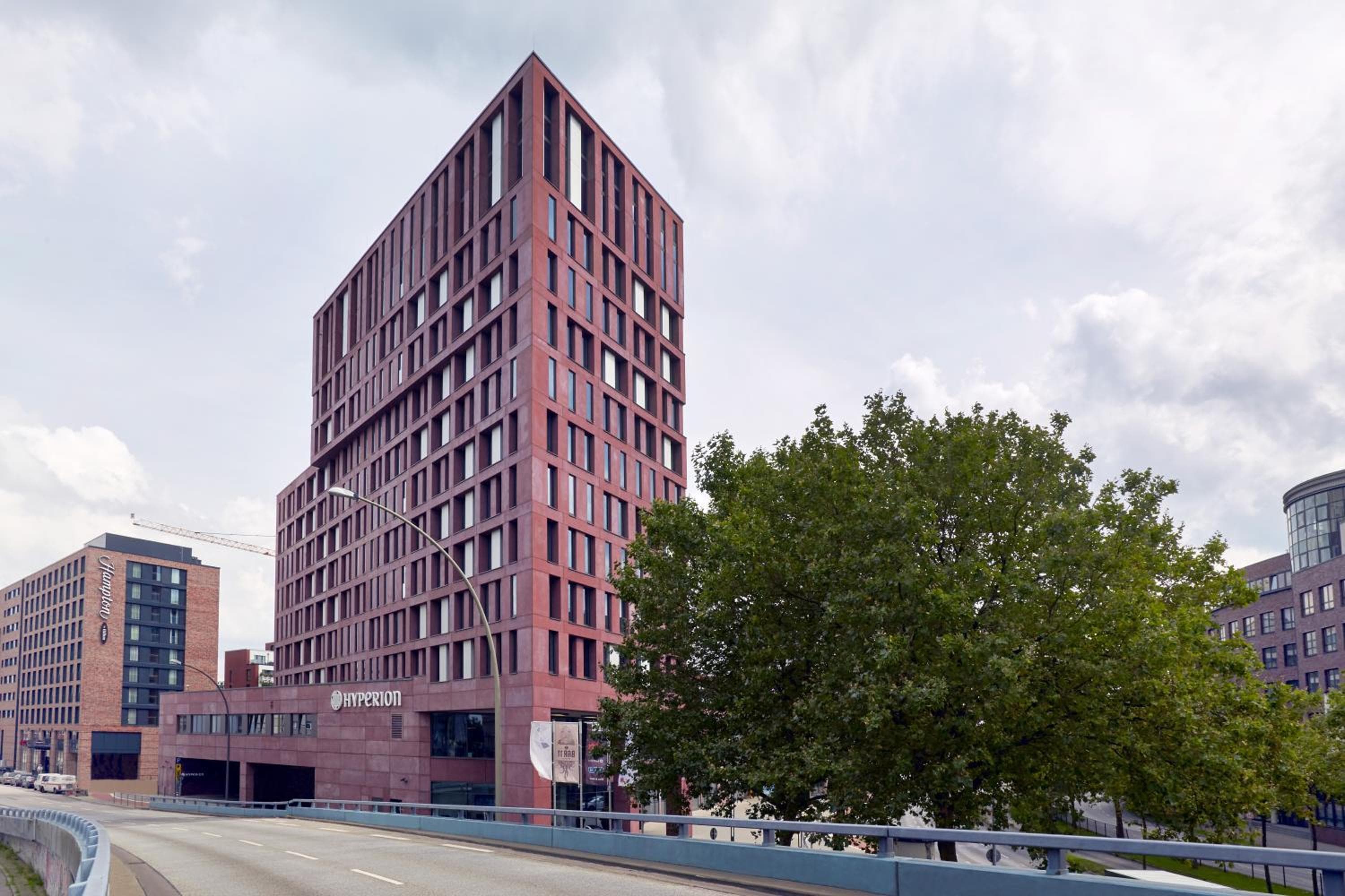 HYPERION Hotel Hamburg City, Trademark Collection by Wyndham photo 2