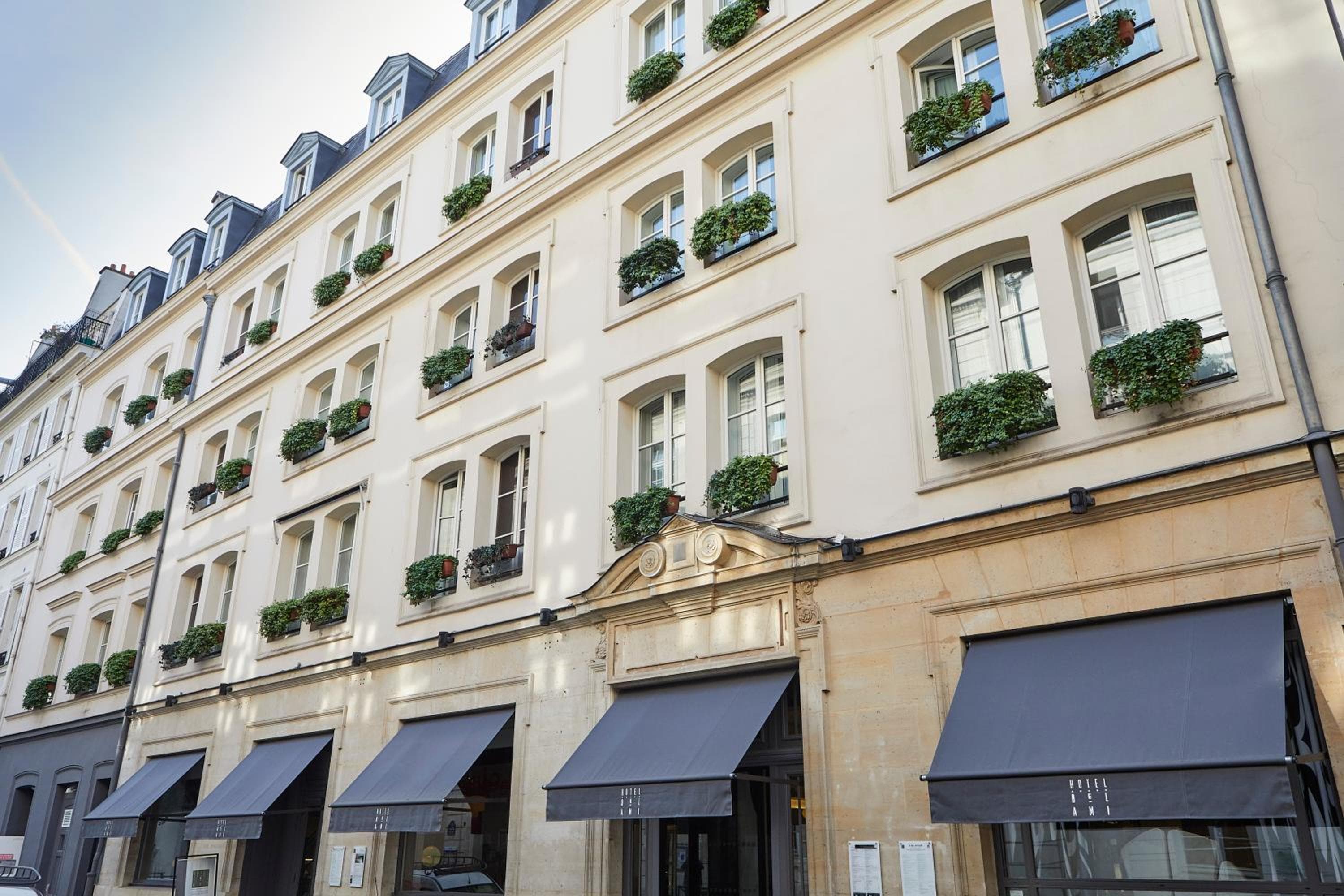 Hôtel Bel Ami, Paris: building