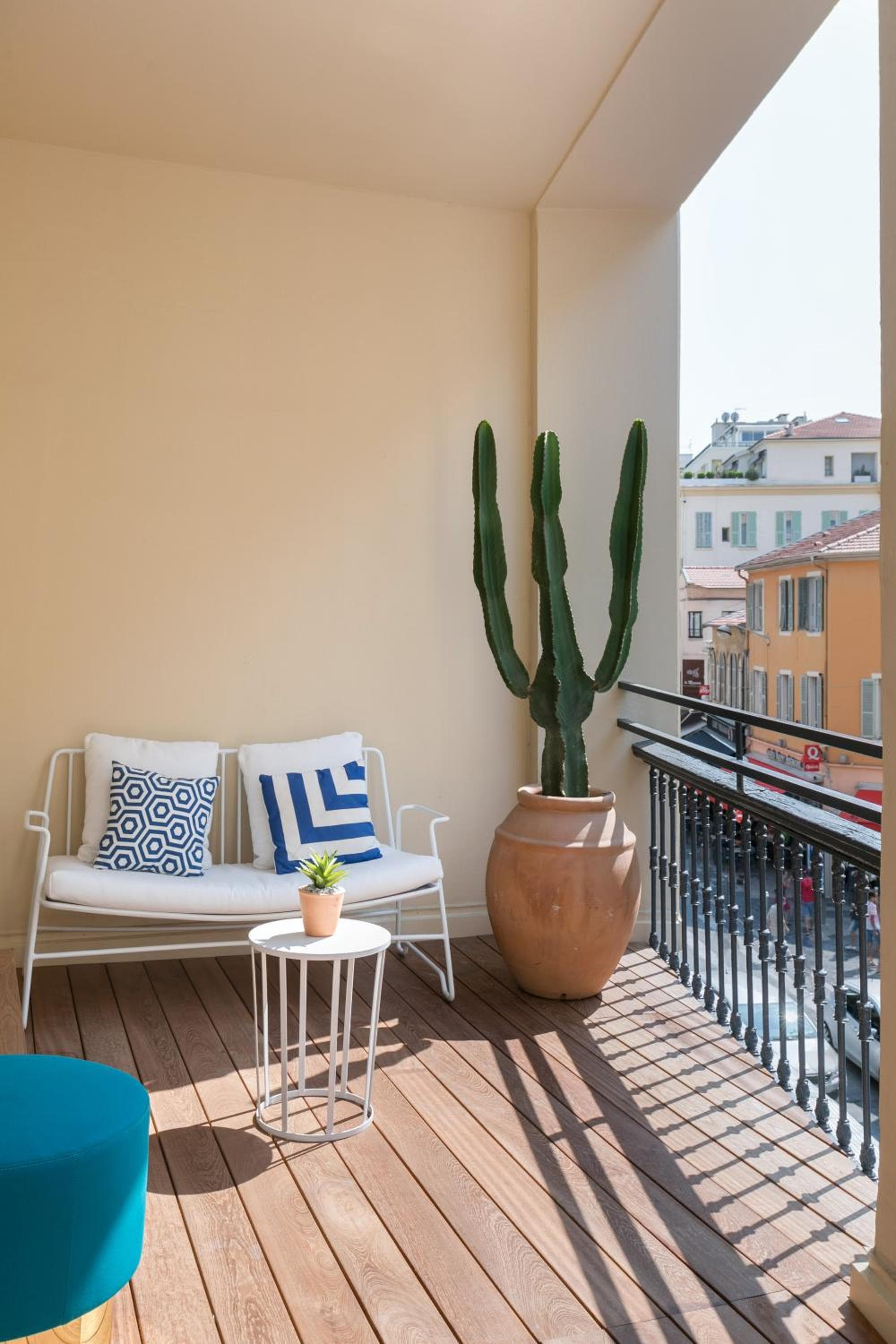The Deck Hotel by Happyculture photo 3