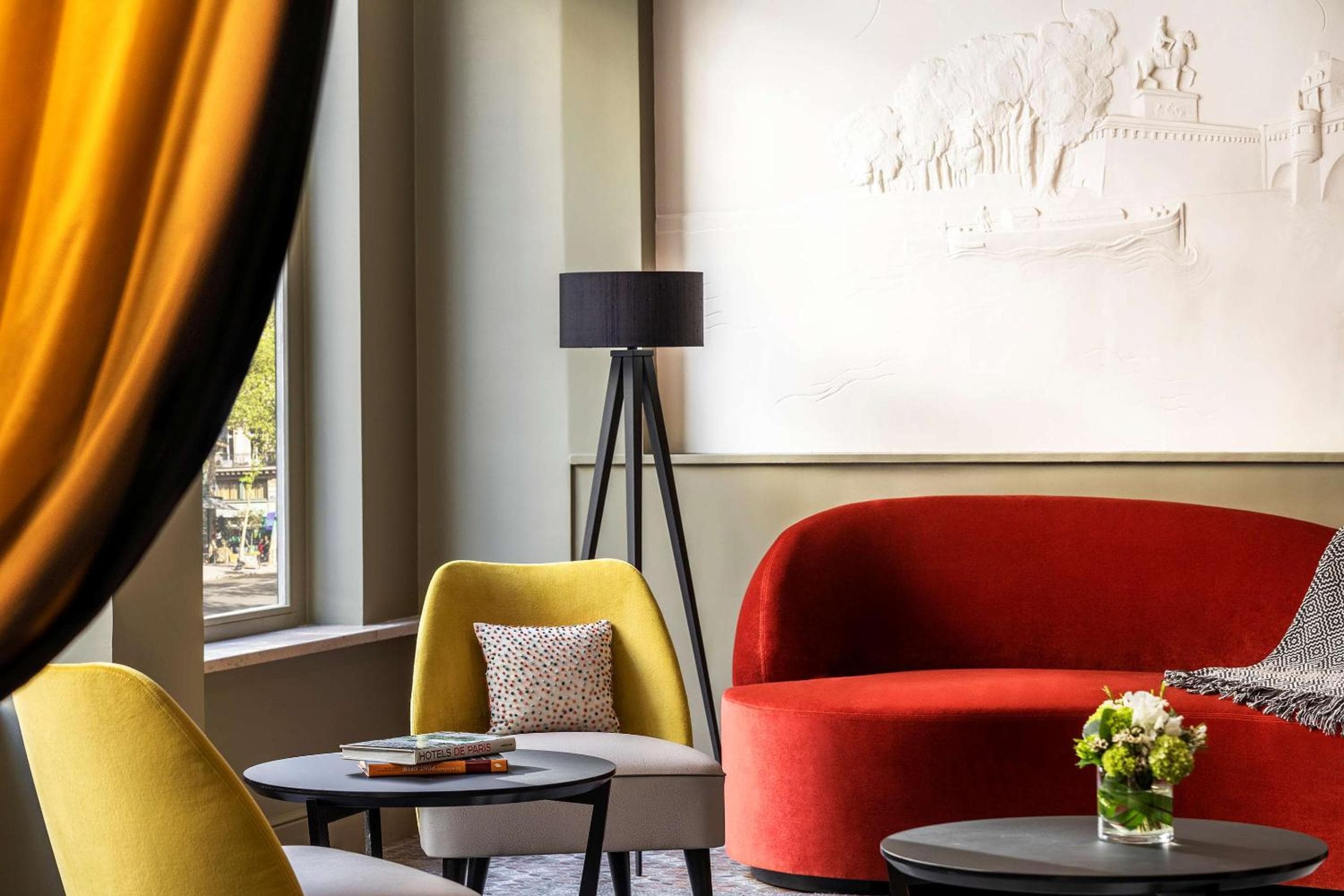 Hotel Ducs de Bourgogne, Paris: lounge