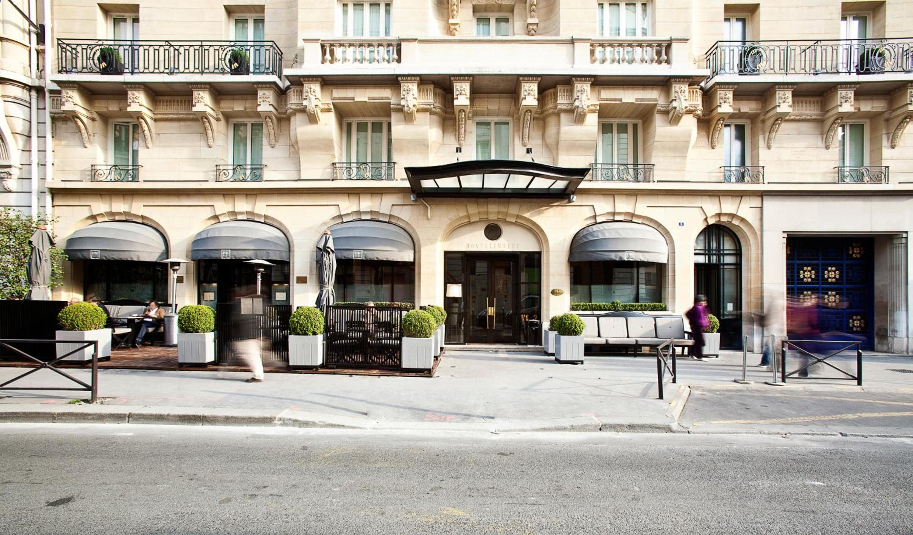 Hotel Montalembert, Paris: building