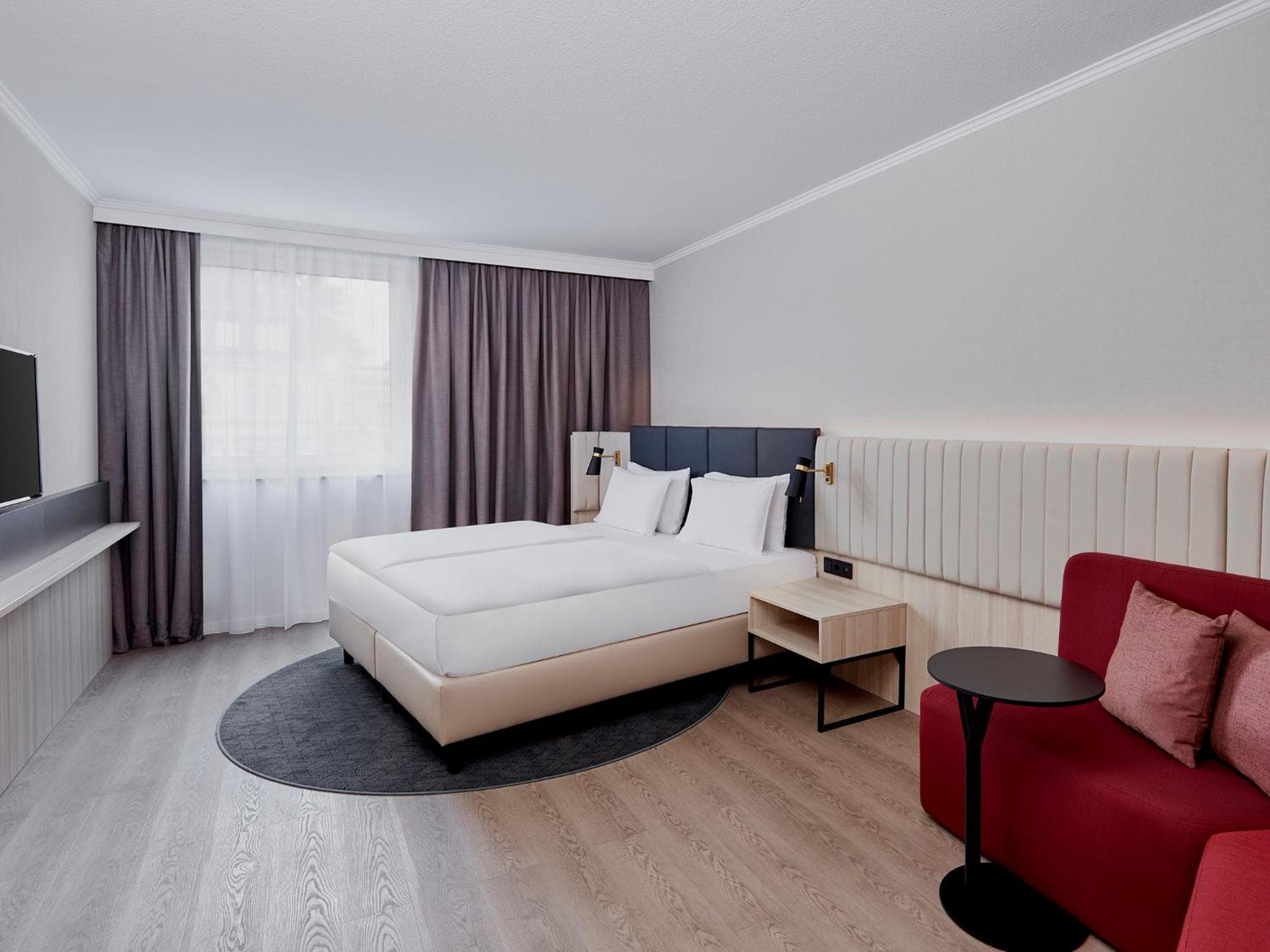 Crowne Plaza Hamburg-City Alster by IHG photo 2
