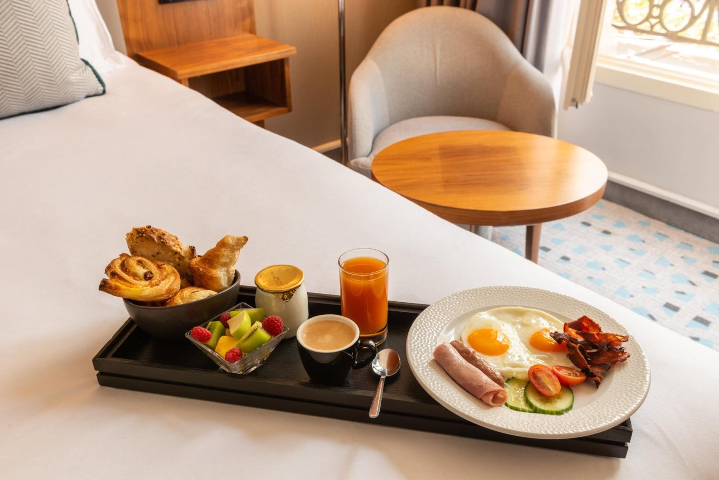 Crowne Plaza Paris - Republique by IHG photo 2