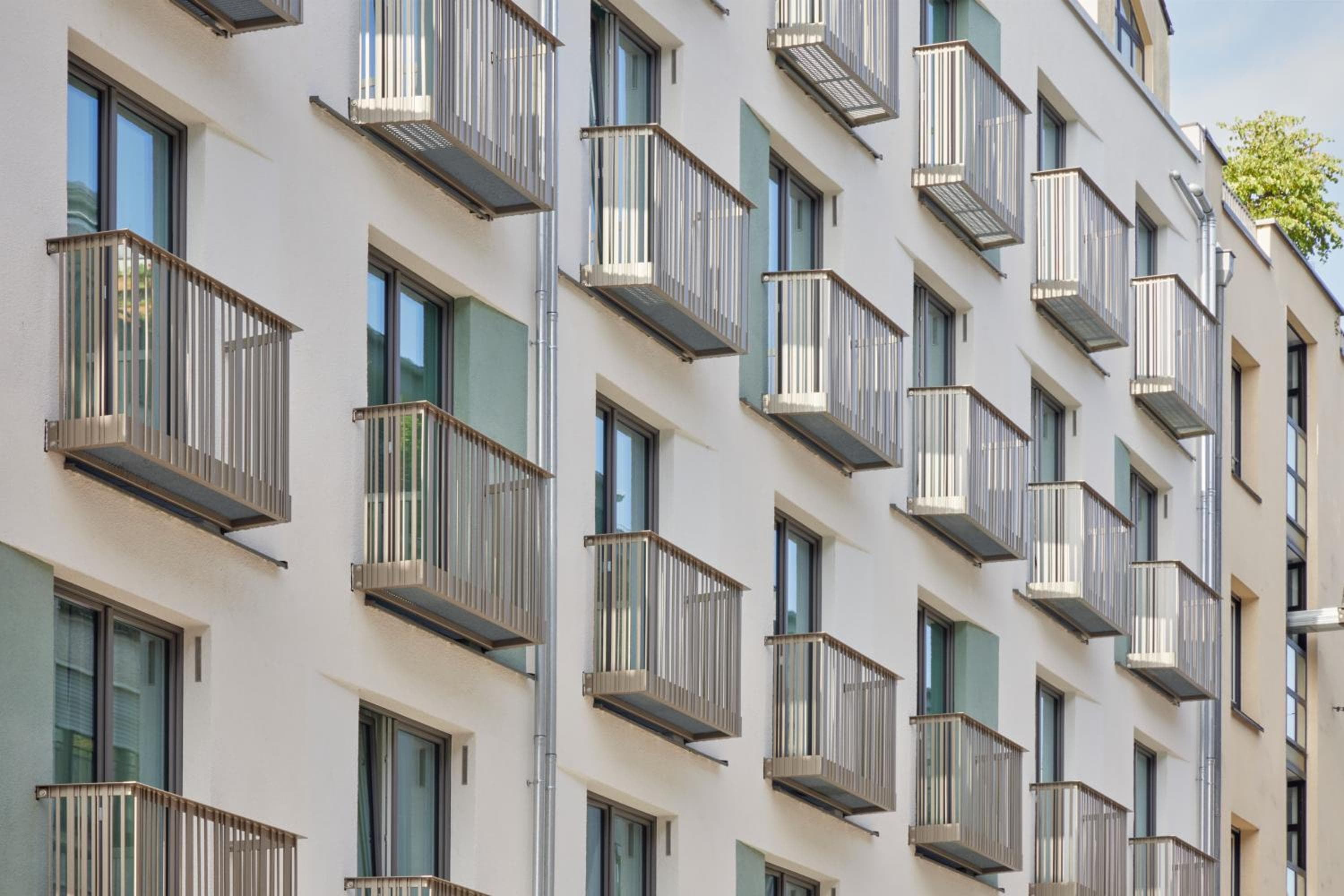 Schwan Locke, Munich: building