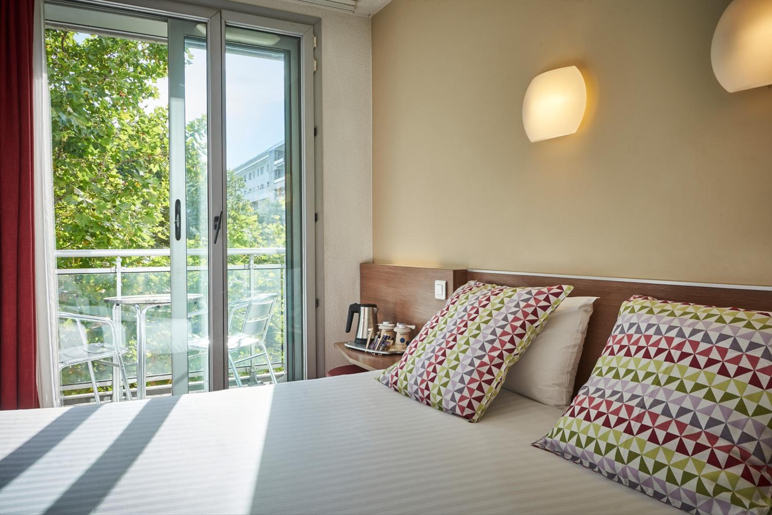 CAMPANILE PARIS 12 - Bercy Village photo 3