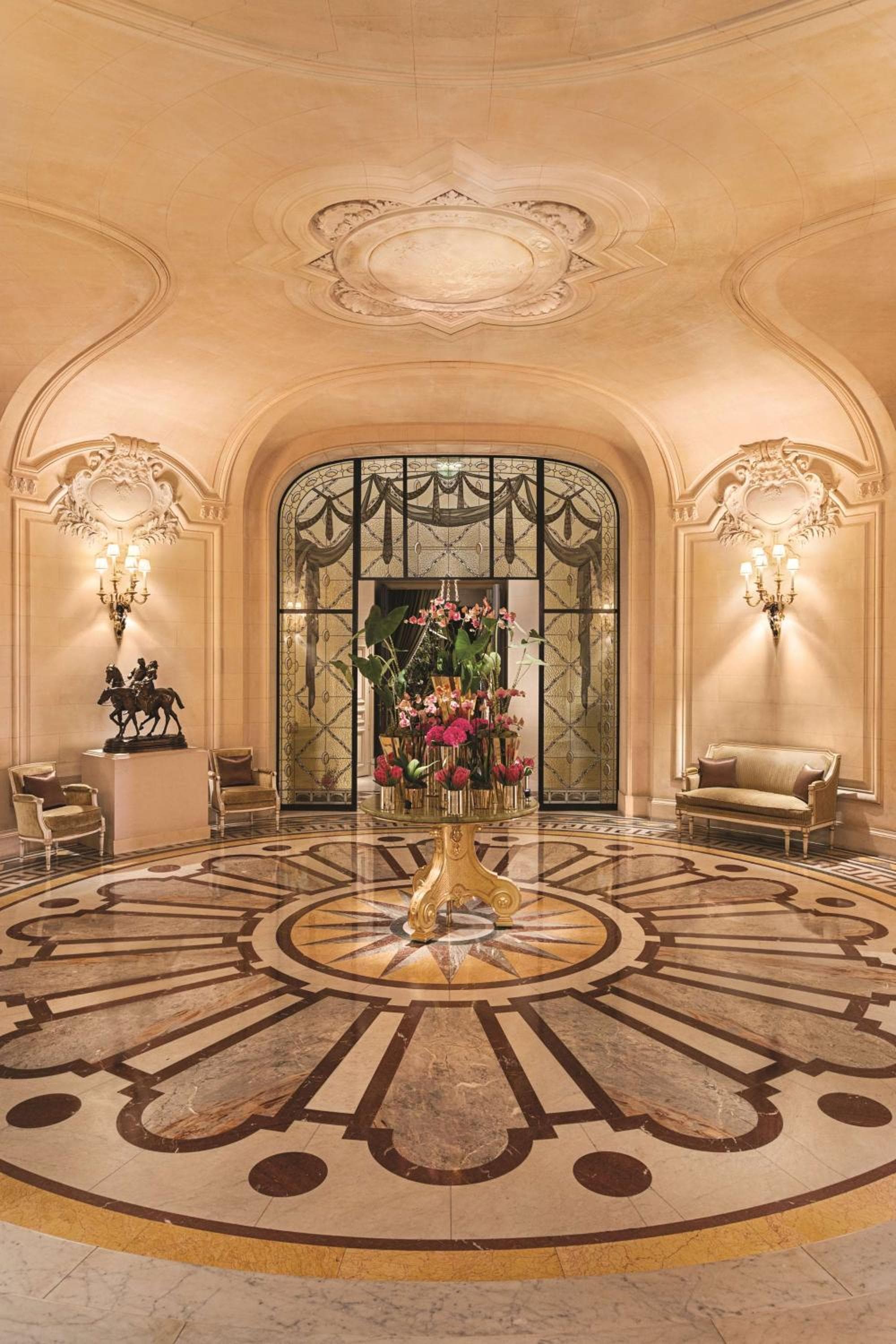 Shangri-La Paris photo 2