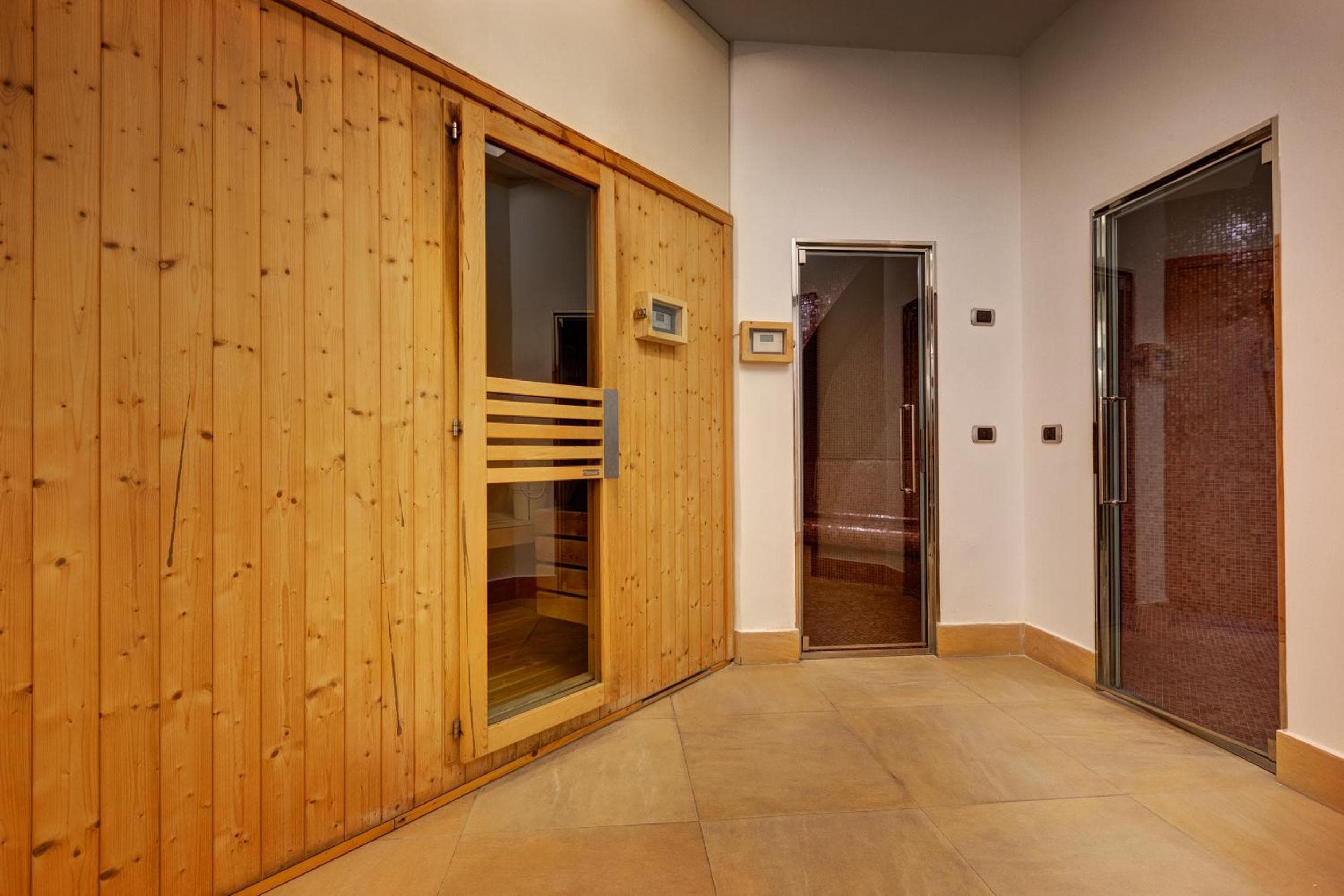 Best Western Plus Hotel Universo photo 4