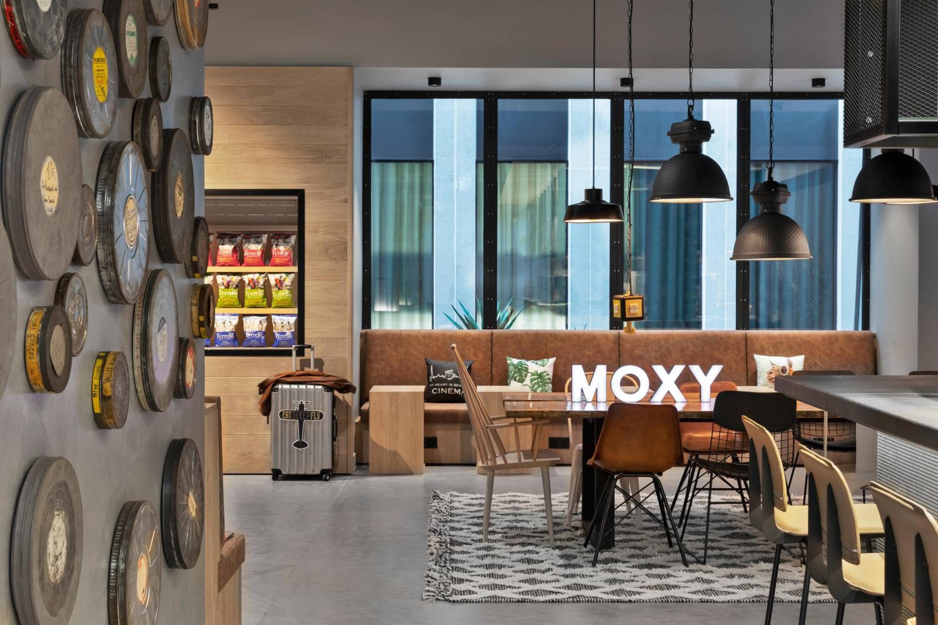 Moxy Lyon Airport photo 3