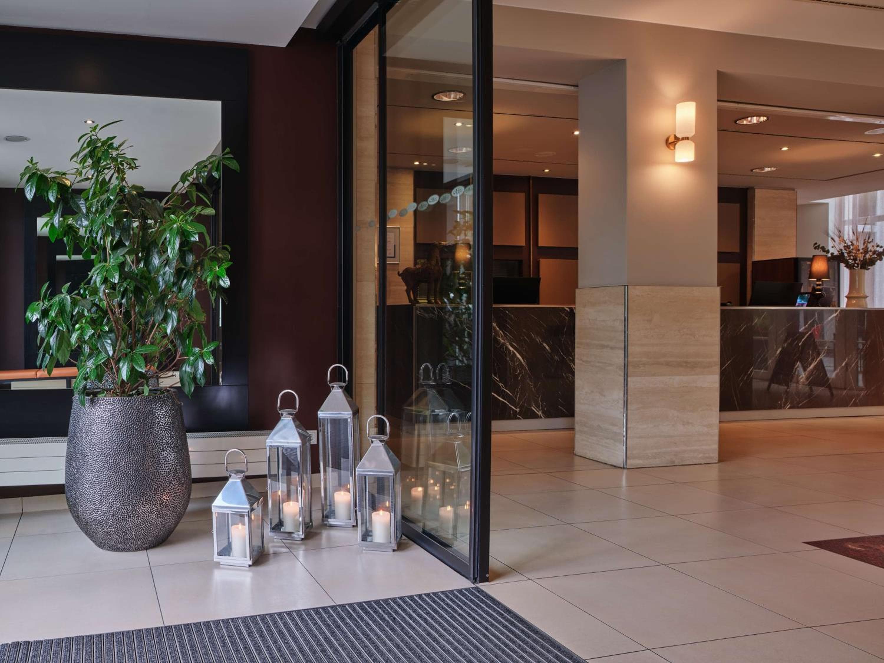 Adina Apartment Hotel Berlin Checkpoint Charlie photo 3