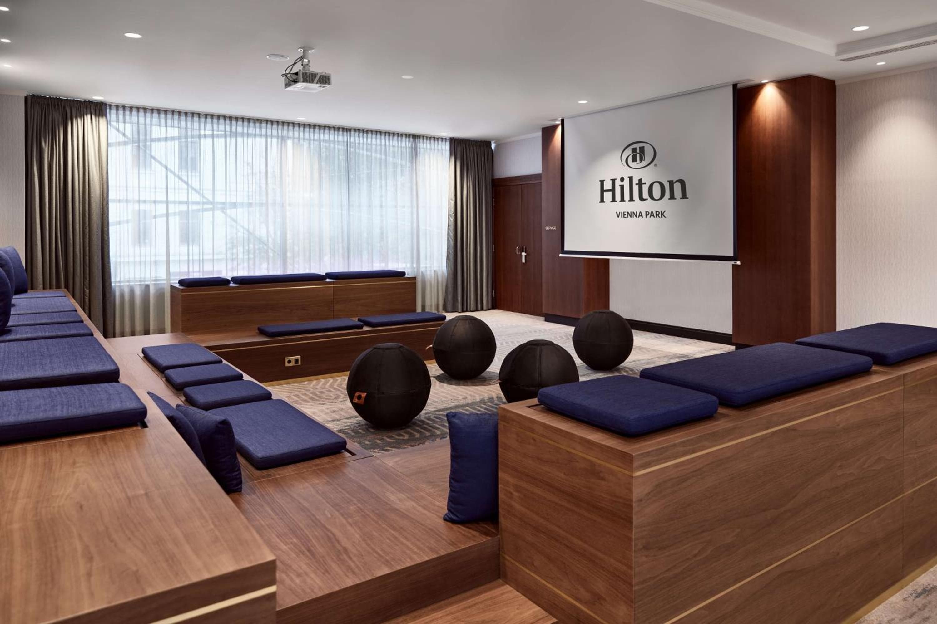 Hilton Vienna Park photo 3