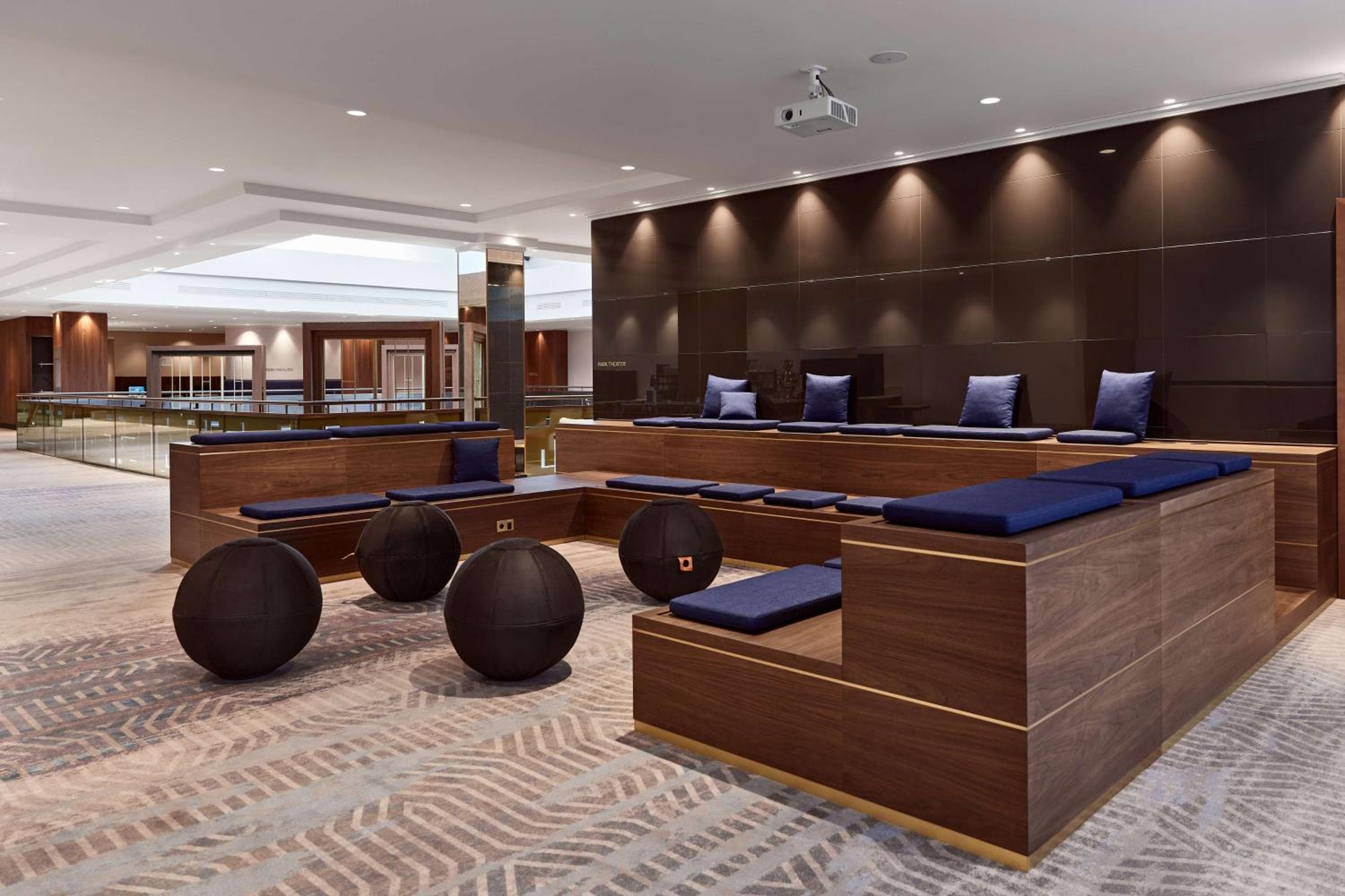 Hilton Vienna Park photo 4