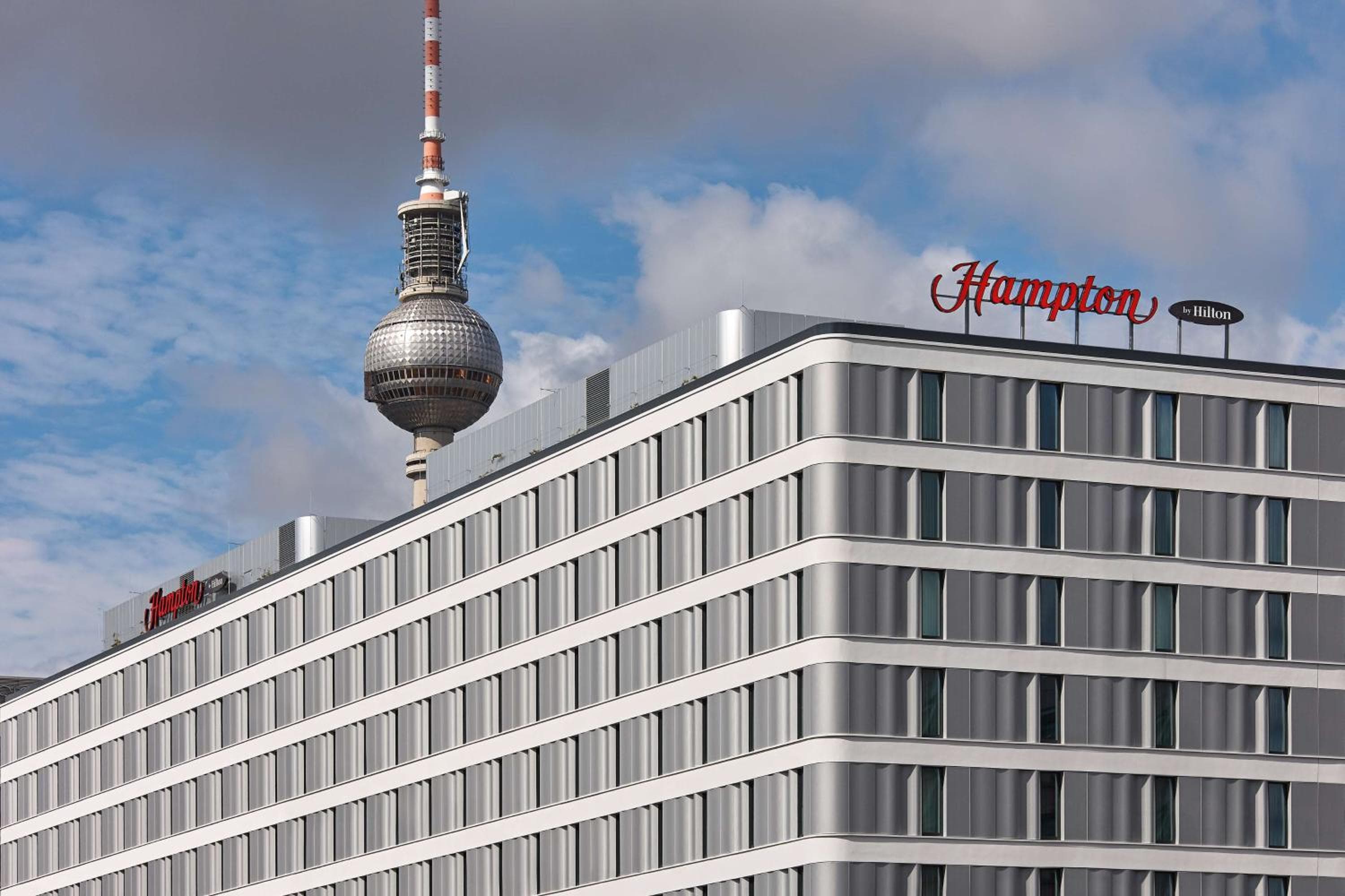 Hampton by Hilton Berlin City Centre Alexanderplatz photo 3