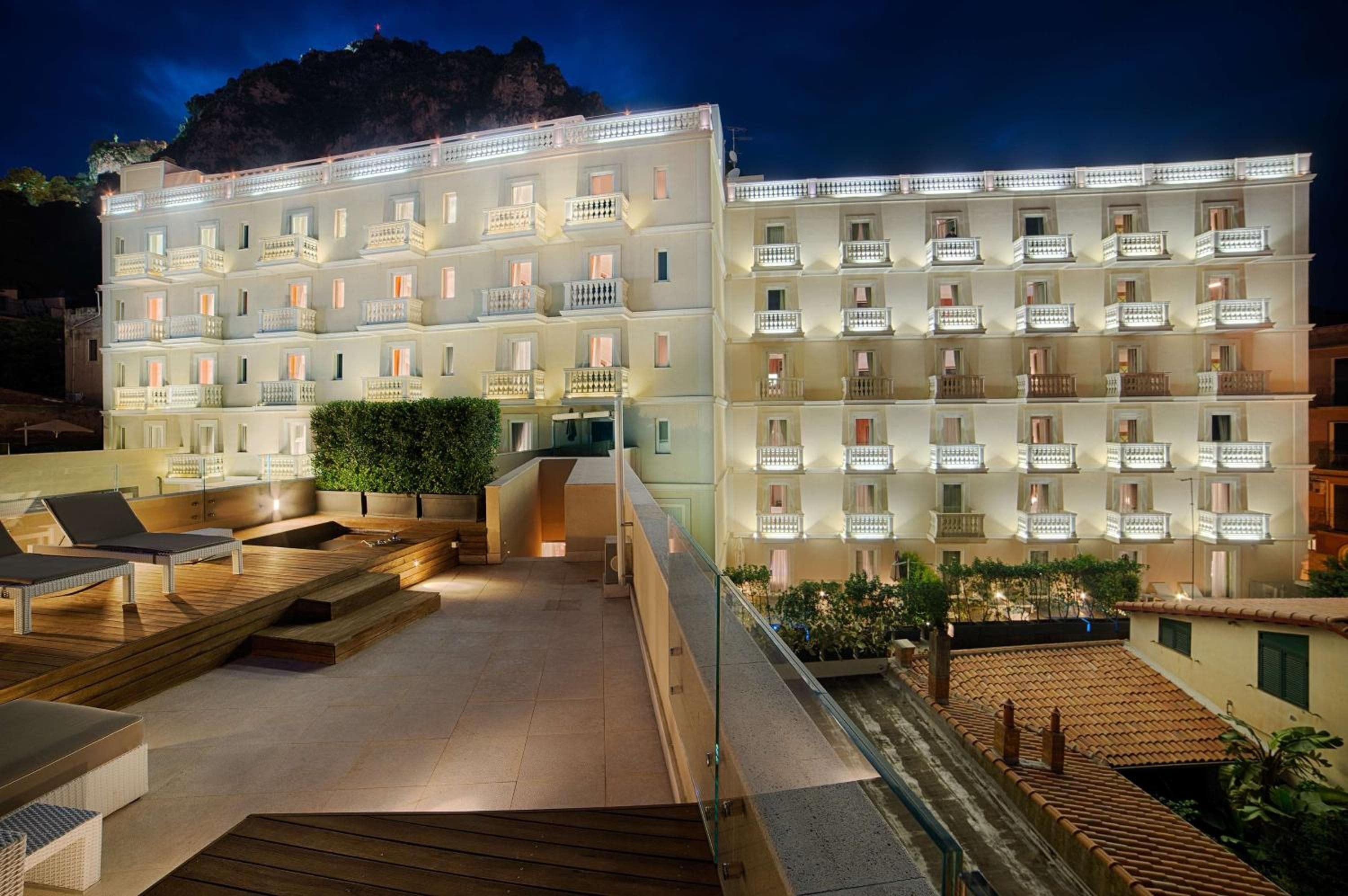 NH Collection Taormina