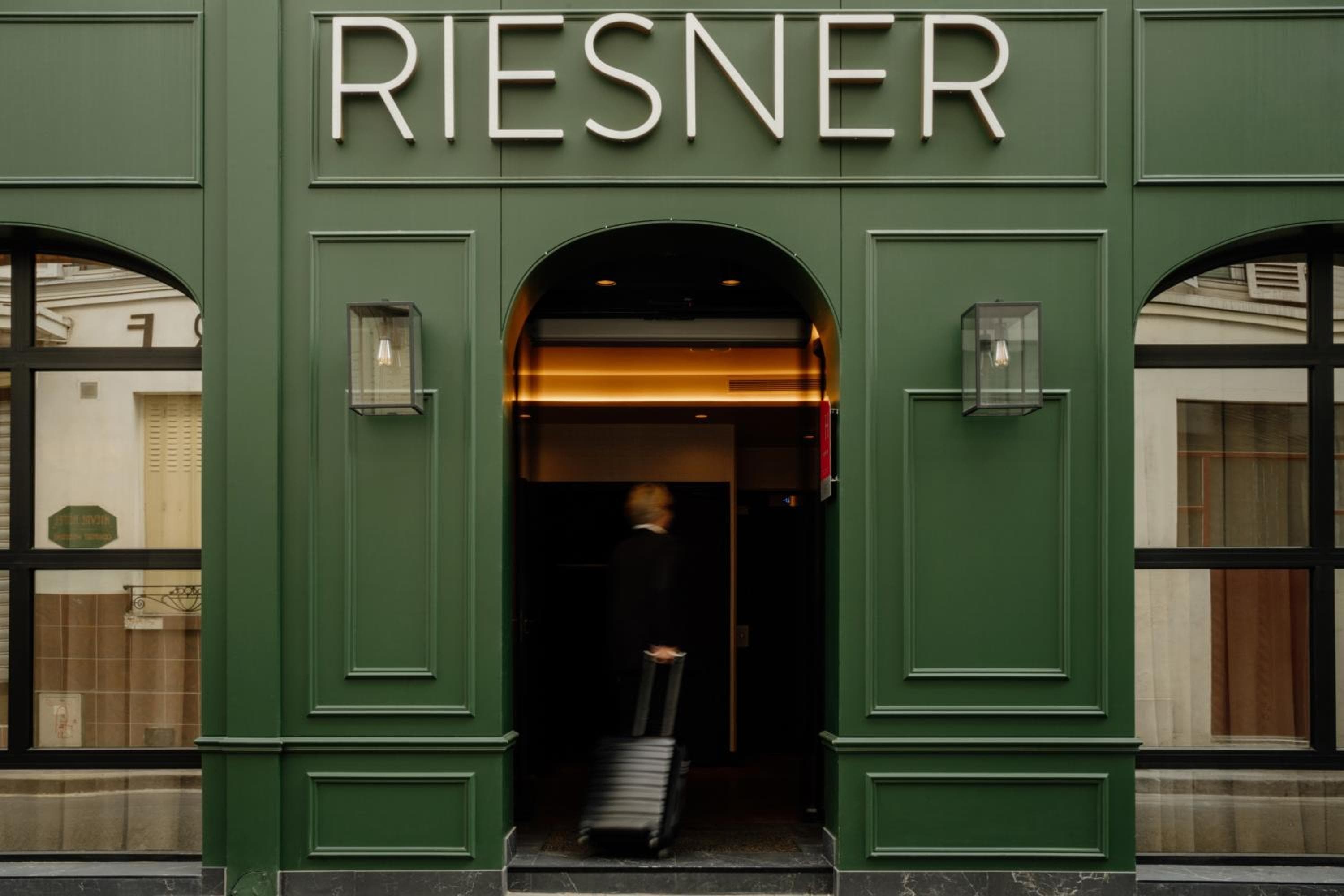 Hôtel Riesner, Paris: building
