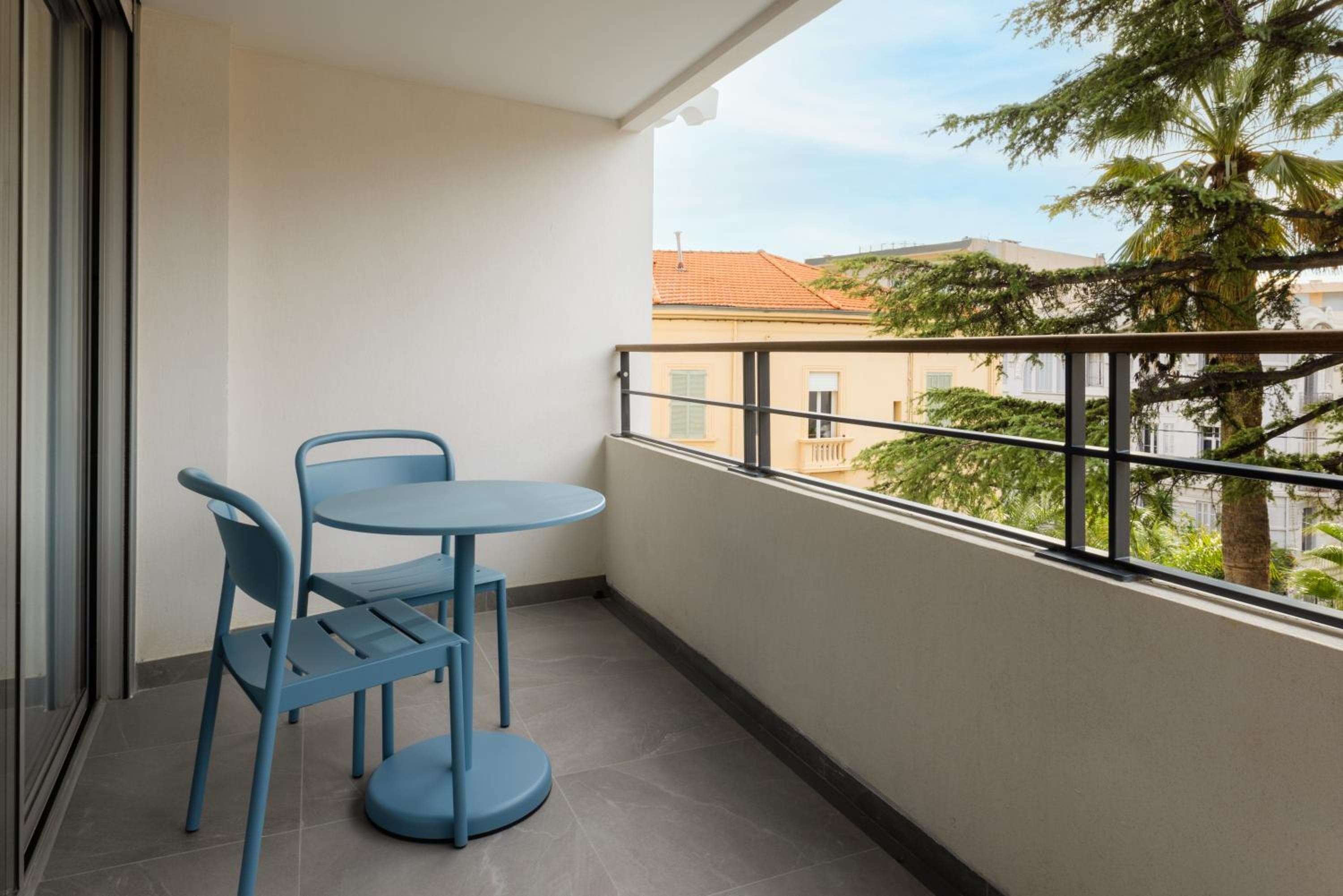Staybridge Suites - Cannes Centre by IHG photo 5