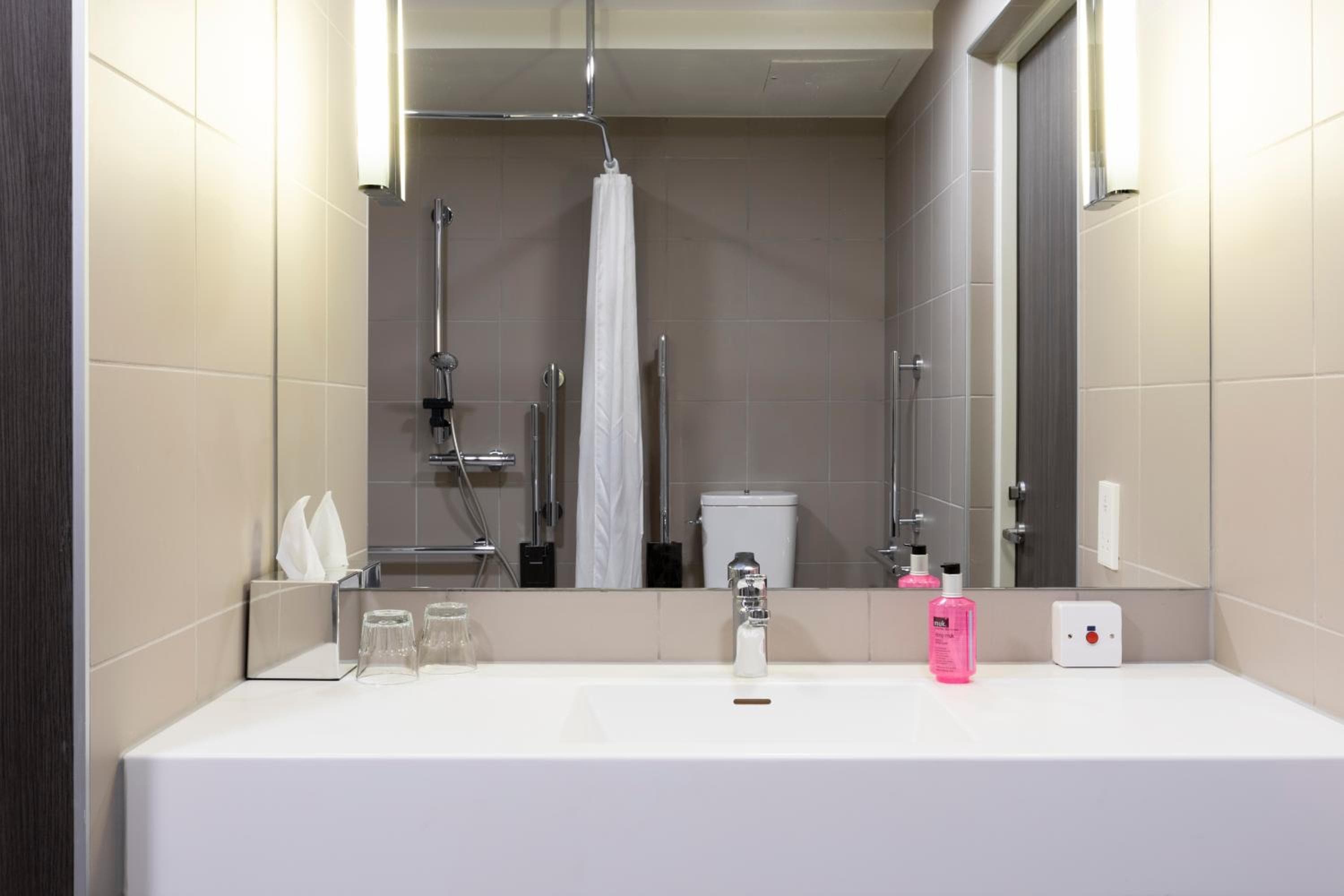 Moxy Milan Malpensa Airport photo 4