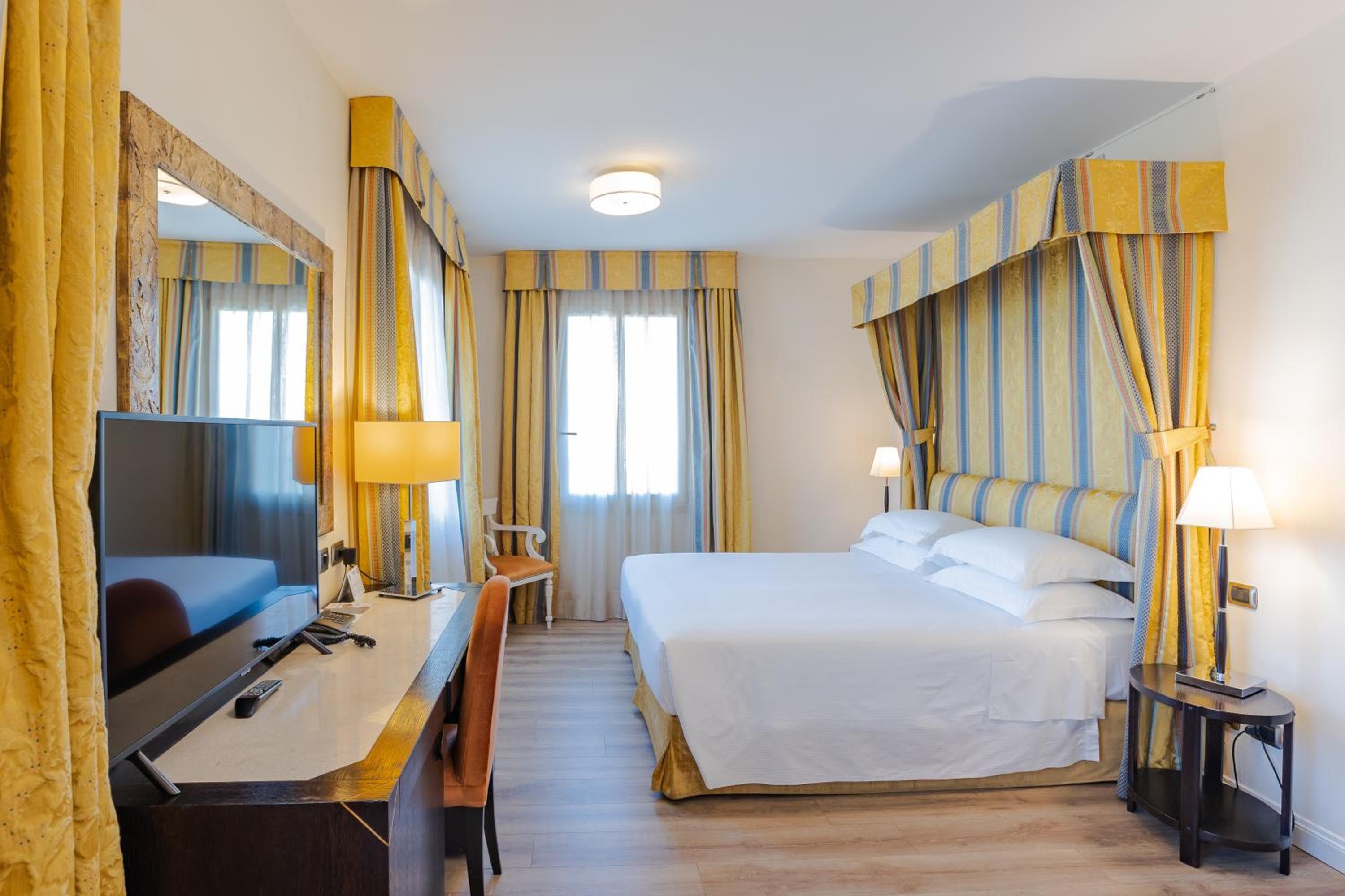 FH55 Grand Hotel Mediterraneo, Florence, photo 4