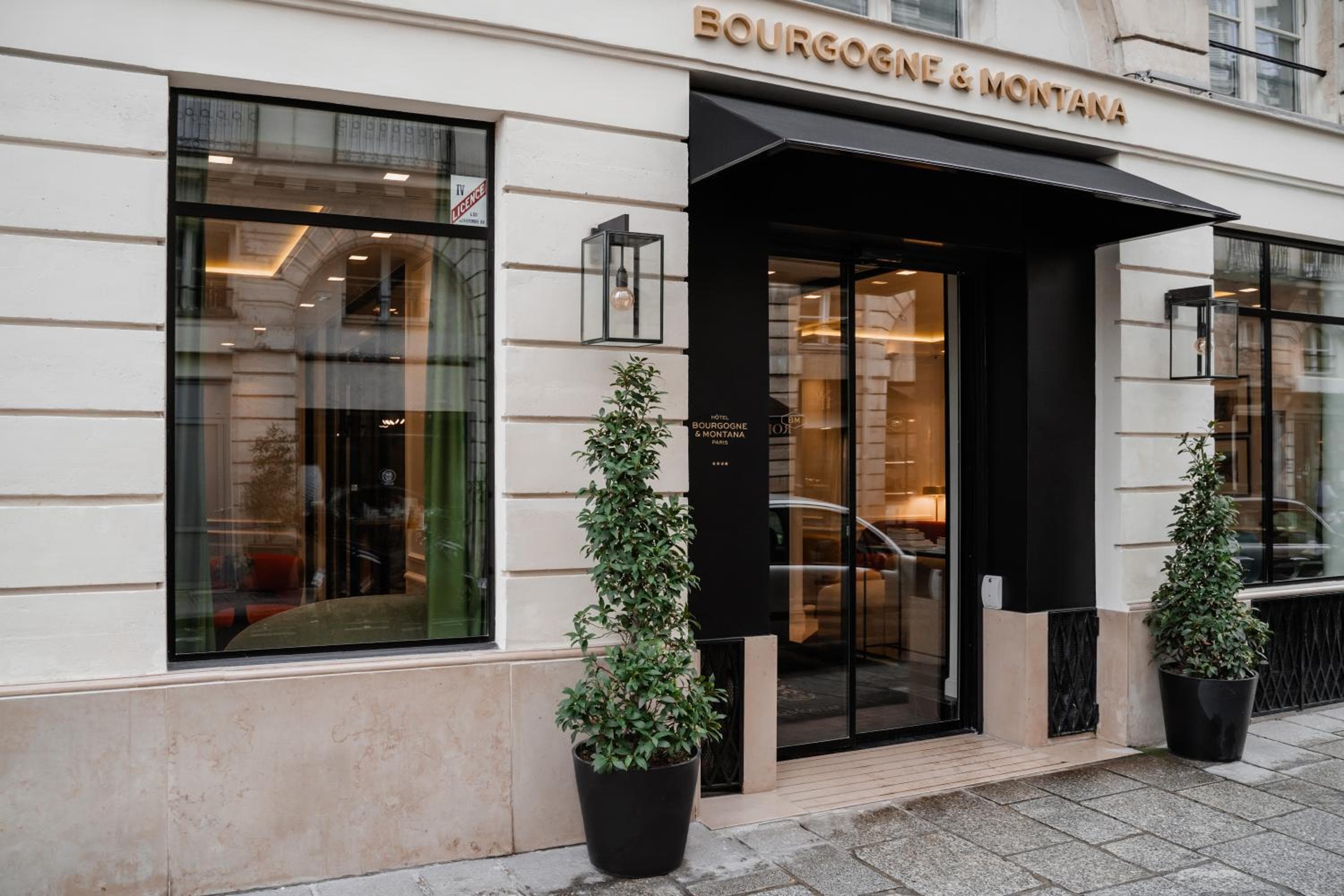 Hôtel Bourgogne & Montana, Paris: building