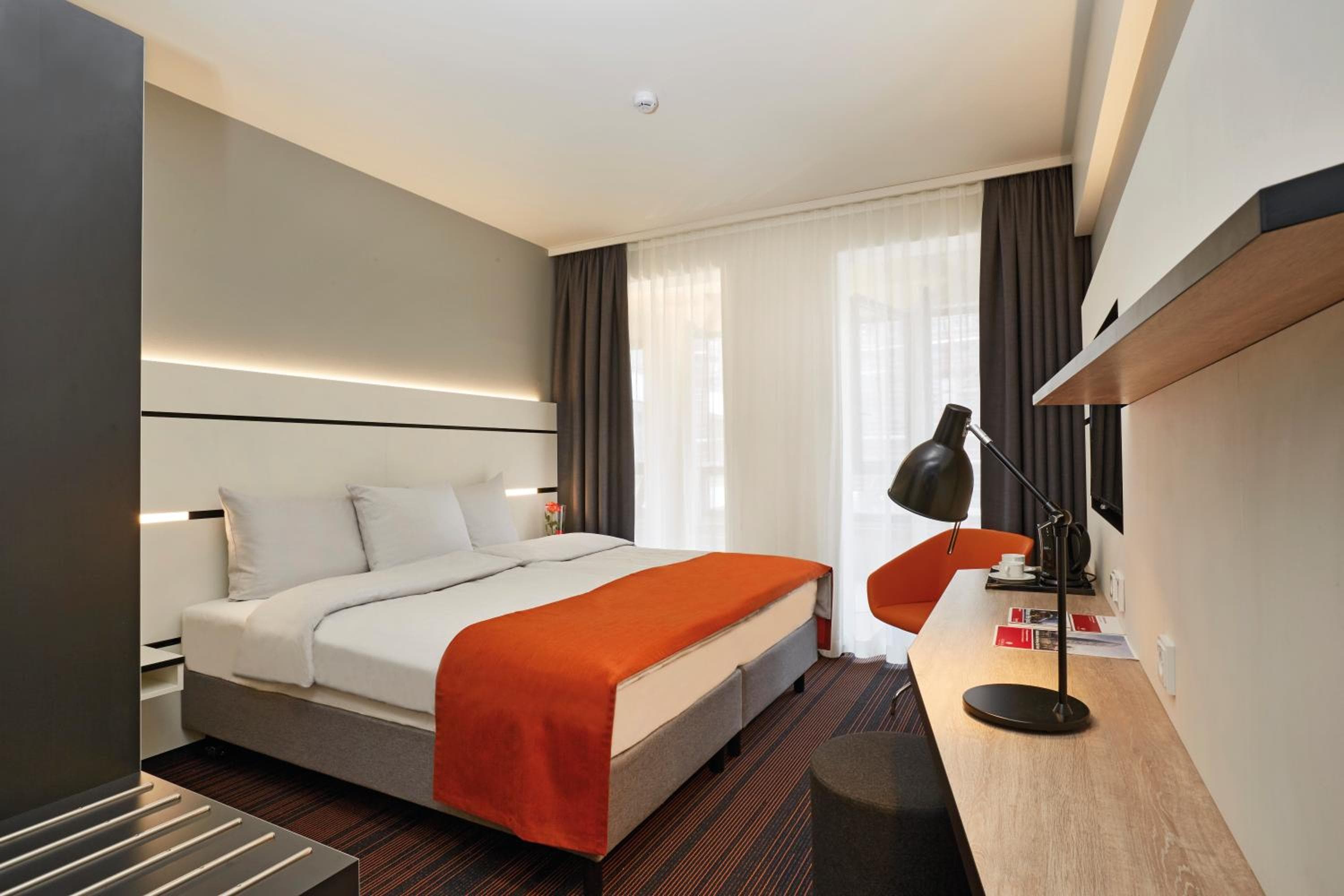 HYPERION Hotel Hamburg City, Trademark Collection by Wyndham photo 4