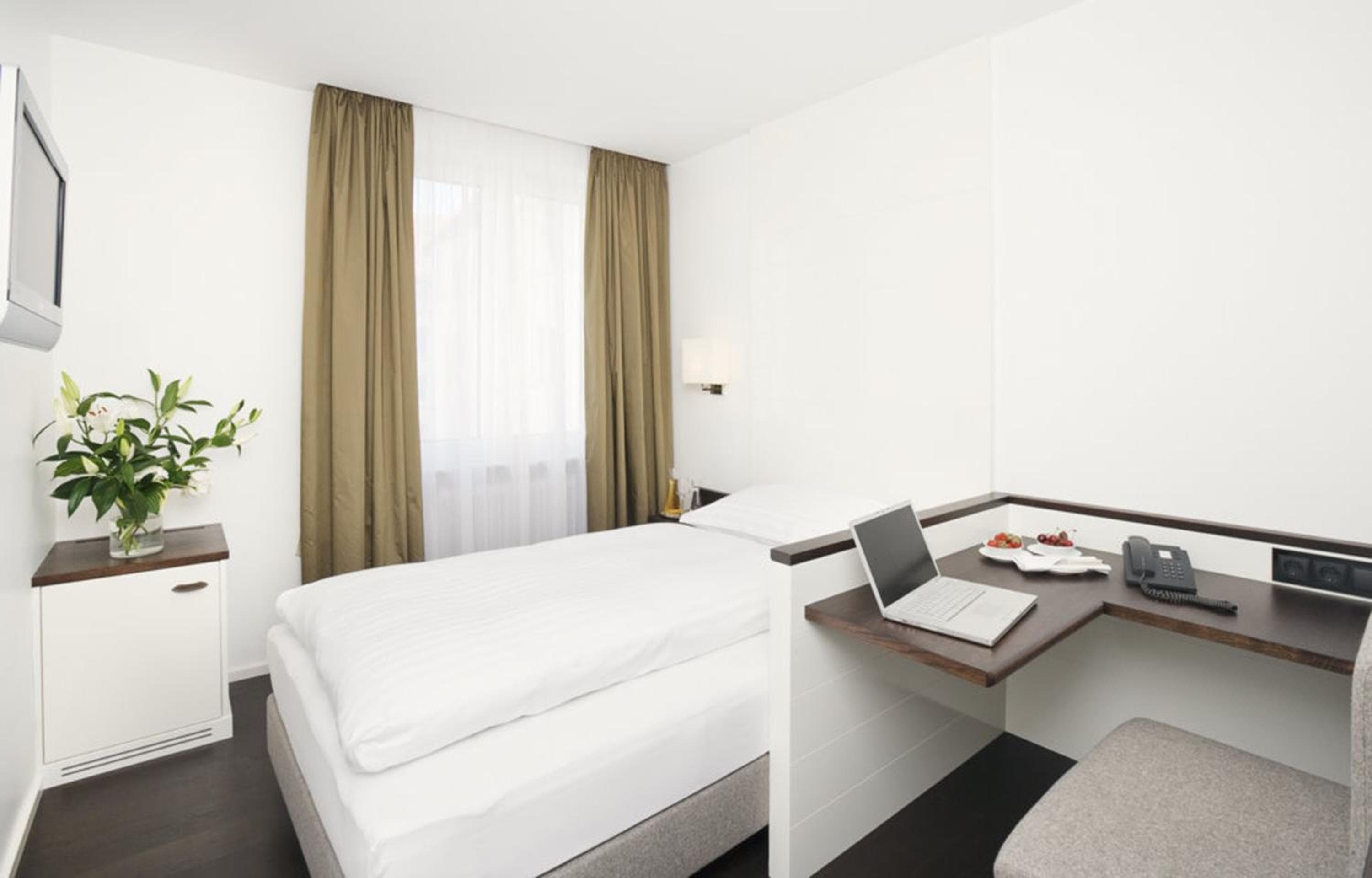 Eden Hotel Wolff photo 3
